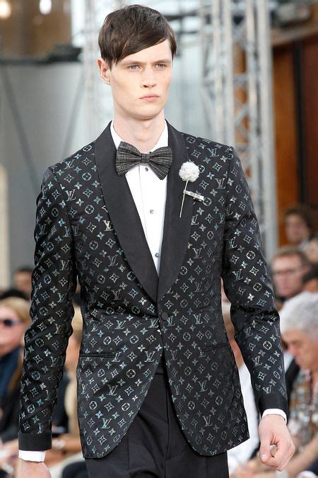 tuxedo louis vuitton suit